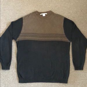 Perry Ellis long sleeve knit green with pattern